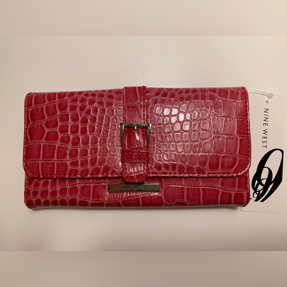 NWT Nine West wallet